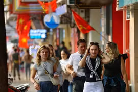 Bức tranh đa sắc của du lịch Việt Nam năm 2024 - nhìn từ những con số