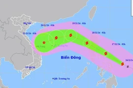 Bão Man-yi tiệm cận cấp siêu bão, di chuyển nhanh vào Biển Đông trong 48 giờ tới