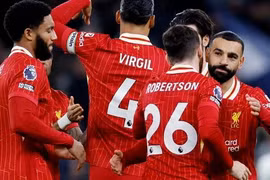 Mãn nhãn trận cầu 9 bàn, Liverpool 'vùi dập' Tottenham vững ngôi đầu