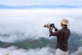 “Săn mây” trong phố