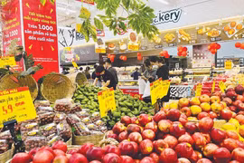 Chỗ đứng trái cây Việt