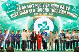 HLV Park Hang-seo xuất hiện, CLB Bình Phước ra mắt Học viện bóng đá Trường Tươi BMG