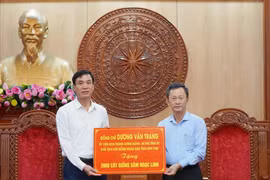 Bí thư Tỉnh ủy Kon Tum tặng tỉnh Lai Châu 2.000 cây sâm Ngọc Linh