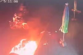 Điều tra vụ ném 'bom xăng' trước cửa 3 trụ sở ngân hàng ở Phú Yên