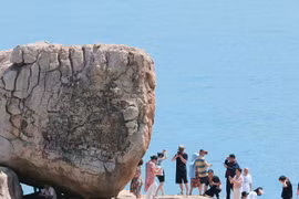 Du lịch Khánh Hòa về đích sớm, mong muốn đón thêm từ 1-2 triệu lượt khách