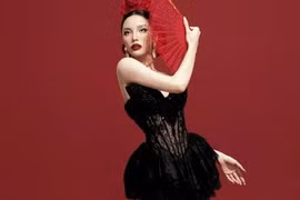 Kỳ Duyên quyến rũ, bận ở Mexico vẫn quan tâm một hoa hậu khác