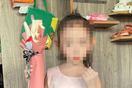 Khởi tố người mẹ hành hạ con gái 5 tuổi ở quận 4