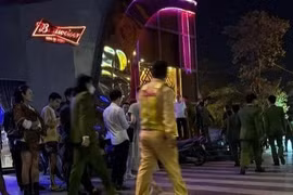 Kiểm tra vũ trường 'hot' nhất Hải Phòng, phát hiện nguyên chủ tịch phường và vợ dương tính ma túy