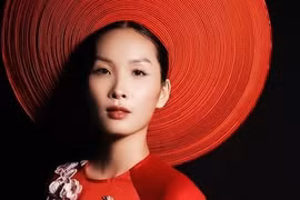 NTK Thủy Nguyễn mang lời hát 'Dạ cổ hoài lang' vào bộ sưu tập mới