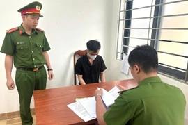 Bắt nam nhân viên 'đánh tráo' trạng thái giao hàng để chiếm đoạt