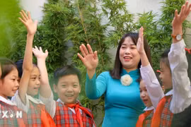 Ngày Nhà giáo Việt Nam: Tri ân những người 'truyền lửa'