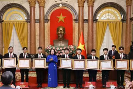 Trao Huân chương Lao động cho 20 học sinh đoạt giải quốc tế năm 2024