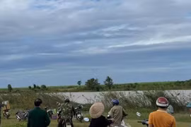 Thi thể đôi vợ chồng dưới hồ nước ở Đắk Lắk