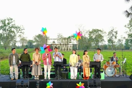 Giai điệu “Một hôm quay về” cho người trẻ xa quê