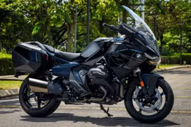 BMW Motorrad R 1300 RT 2025 ra mắt tại Malaysia: Sang trọng, mạnh mẽ với giá tầm 1,2 tỷ đồng