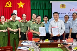 Bảo hiểm Xã hội và Công an tỉnh Gia Lai ký kết kế hoạch phối hợp. 