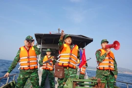 BĐBP tỉnh thông báo, tuyên truyền tàu thuyền tránh bão Bualoi
