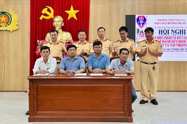 30 doanh nghiệp vận tải ký cam kết bảo đảm an toàn giao thông