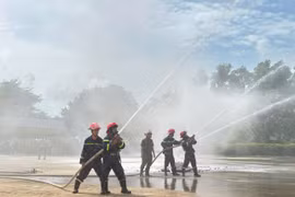 Thực tập chữa cháy tại Cụm công nghiệp Bồng Sơn