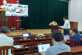 Báo cáo viên cung cấp nhiều thông tin bổ ích tại buổi tập huấn