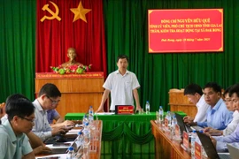 Phó Chủ tịch UBND tỉnh Nguyễn Hữu Quế phát biểu kết luận buổi làm việc.