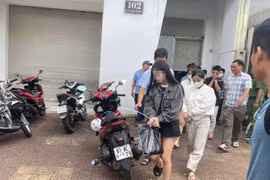 Các đối tượng bị phát hiện "bay lắc" có tuổi đời còn khá trẻ. Ảnh: Văn Ngọc