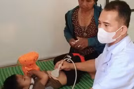 Gia Lai: Chăm sóc sức khỏe miễn phí cho 300 người dân xã Ân Tường