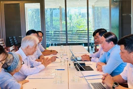 Quang cảnh buổi làm việc. 