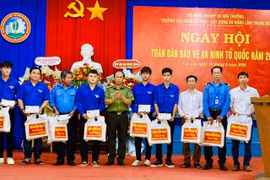 Trường CĐ Cơ điện-Xây dựng và Nông lâm Trung bộ tổ chức Ngày hội Toàn dân bảo vệ an ninh Tổ quốc 