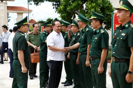 Nhơn Châu cần chú trọng phát triển kinh gắn với đảm bảo quốc phòng an ninh, nâng cao đời sống người dân