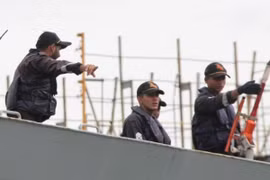 CLIP: Dàn chiến hạm Hải quân Ấn Độ đến Đà Nẵng