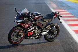  Aprilia tung bản RS 125 GP Replica phong cách đua chuyên nghiệp, giá khoảng 178 triệu đồng