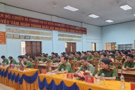 Bế mạc lớp huấn luyện phòng cháy chữa cháy cho lực lượng Cảnh sát cơ động