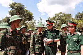 Tư lệnh Quân đoàn 34 làm việc với các Lữ đoàn trực thuộc