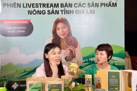 Sở Công thương Gia Lai phối hợp với Hiệp hội thương mại điện tử Việt Nam khu vực miền Trung-Tây Nguyên, TikTok Shop tổ chức các Phiên livestream nông sản Gia Lai. Ảnh: Vũ Thảo