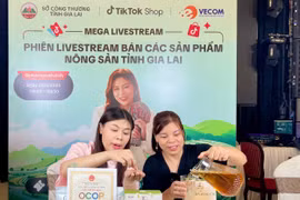 Livestream bán hàng là một trong những hình thức đẩy mạnh phát triển TMĐT. Ảnh: Vũ Thảo