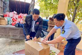 Tiêu hủy hơn 26.500 đơn vị sản phẩm vi phạm hành chính bị tịch thu