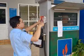 Gia Lai lấy 10 mẫu xăng, dầu, thép thử nghiệm đánh giá chất lượng