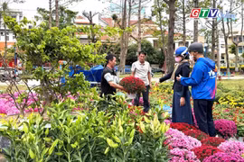 Toàn cảnh Gia Lai 24h: Chợ hoa giáp Tết-Sắc xuân vẫn rực, sức mua trầm hơn