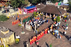 Điểm tin trưa: Tỉnh Gia Lai dâng hoa, dâng hương kỷ niệm 255 năm Khởi nghĩa Tây Sơn