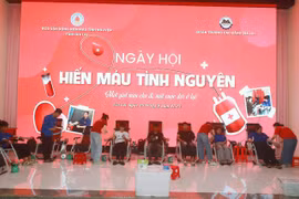 Gần 200 cán bộ, sinh viên Trường Cao đẳng Gia Lai tham gia Ngày hội hiến máu 