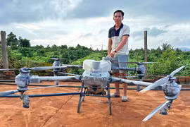 Trần Văn Nghĩa: Nông dân 4.0 và người hùng giữa dòng lũ