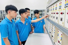 Ðào tạo nghề gắn thực tiễn, lấy chất lượng làm trọng tâm