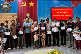 Cùng xoa dịu nỗi đau da cam