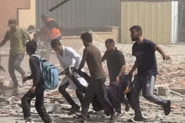 Israel không kích bệnh viện ở Gaza khiến 15 người thiệt mạng