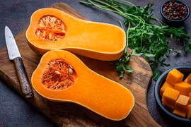 Bí đỏ giàu dưỡng chất nhưng không phải ai cũng ăn thoải mái. Ảnh: iStock