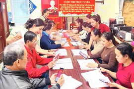 Ðổi mới phương thức tuyên truyền, học tập nghị quyết của Ðảng.