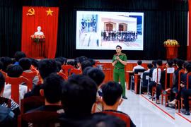 Cùng sinh viên vượt cạm bẫy trên mạng