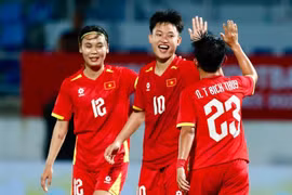 Thái Thị Thảo lập hattrick, tuyển Nữ Việt Nam ra quân tưng bừng ở SEA Games 33