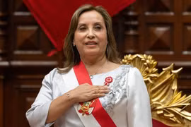 Tổng thống Peru Dina Boluarte bị quốc hội phế truất. Ảnh: AFP